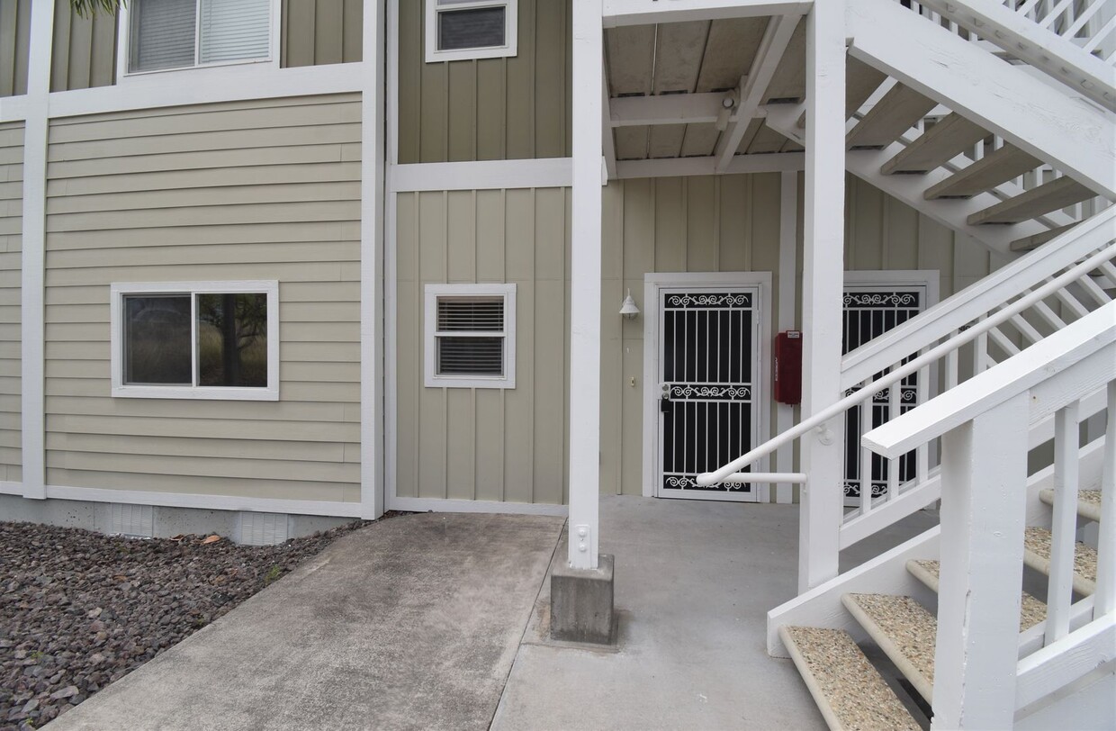 Primary Photo - 2 Bedroom 2 Bath Unfurnished Ocean View Condo