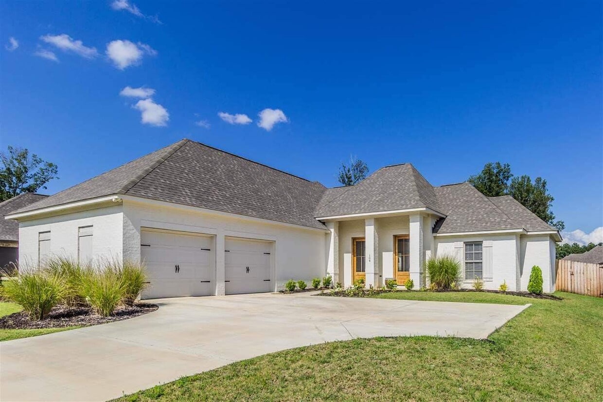 104 Federal Cove, Madison, MS 39110 House for Rent in Madison, MS
