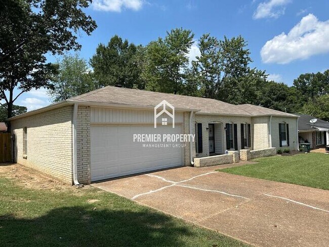 Building Photo - 3505 Fox Hunt Dr