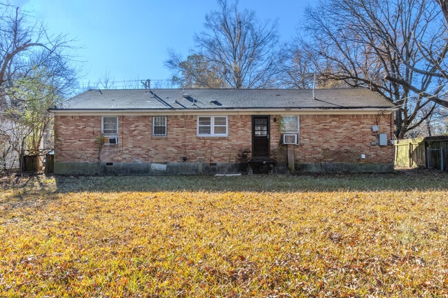 Photo - 1796 Kent Rd House