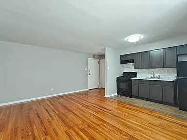 Building Photo - 8410 Bustleton Ave