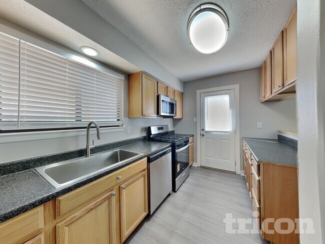 Foto del edificio - 8712 Plymouth Rock Rd NE