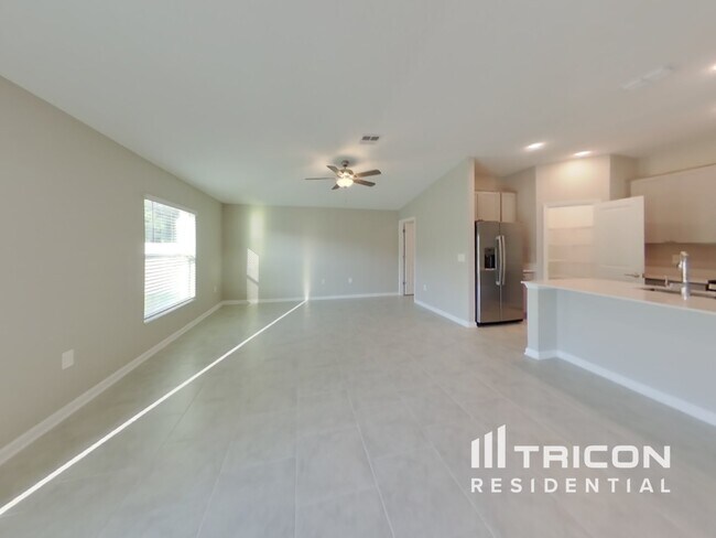 Foto del edificio - 34028 Sky Blossom Cir