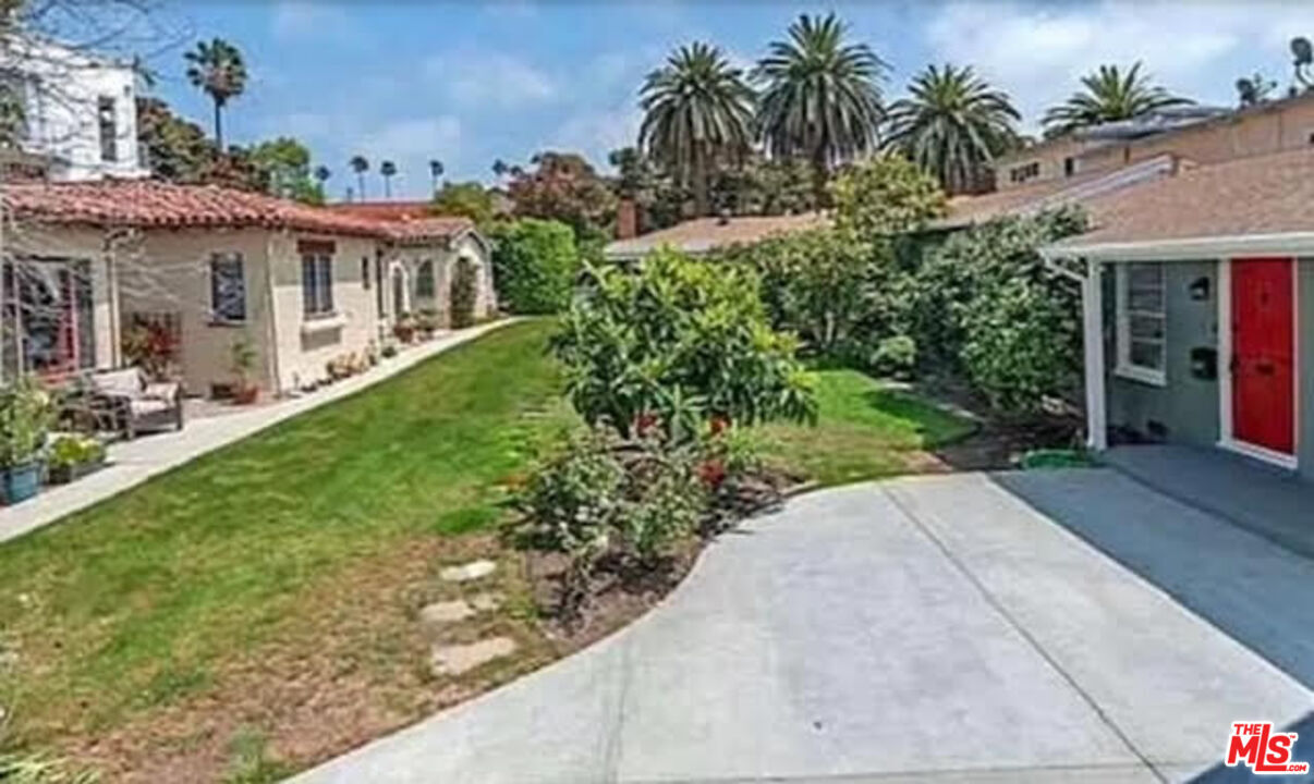 Foto principal - 852 11th St