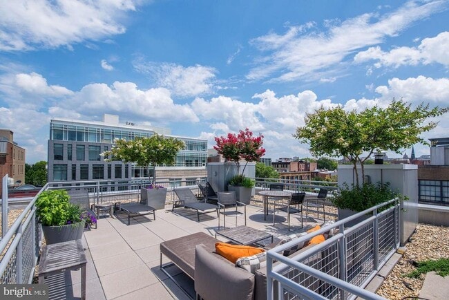 Foto del edificio - 1401 Church St NW