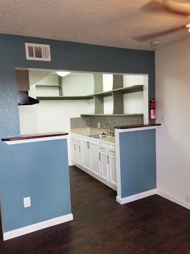 Foto del edificio - 6110 Glenmont Dr