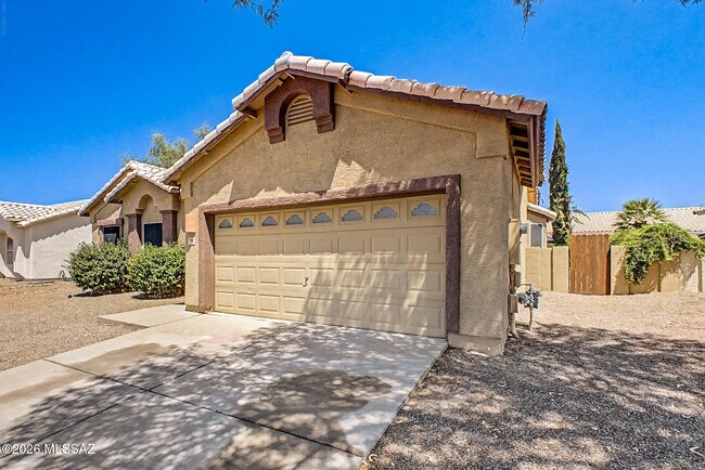 Building Photo - 9951 E Paseo San Bruno