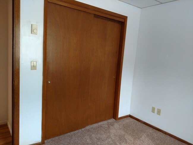 Building Photo - 3922 Canyon Lake Dr