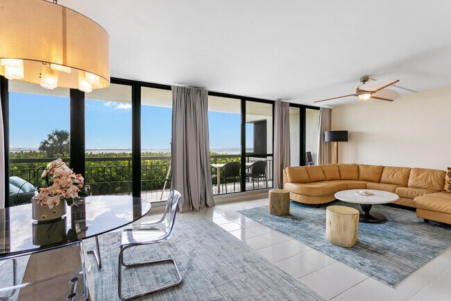 Foto del edificio - 4050 N Ocean Dr