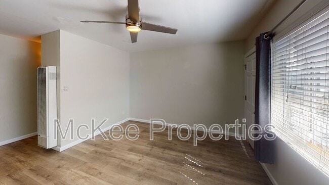 Building Photo - 214 Fir St