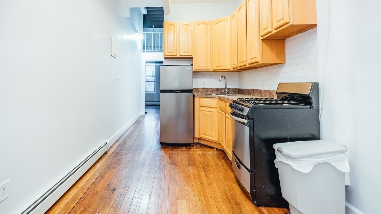 Primary Photo - 132 Jefferson St