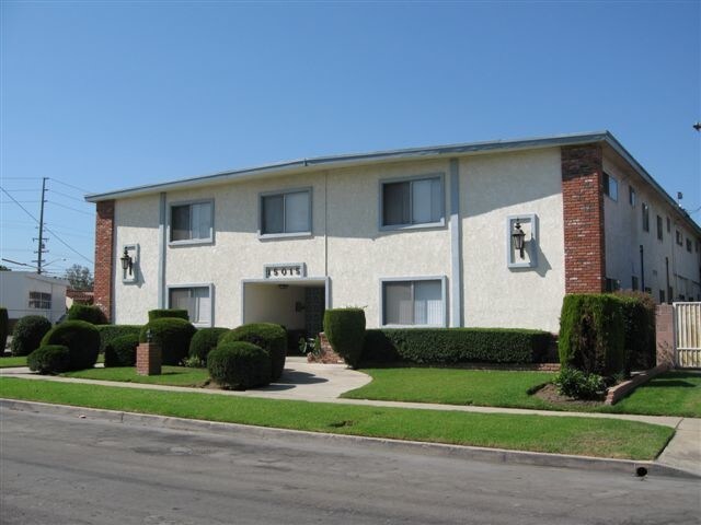 Primary Photo - 15015 Gramercy Pl
