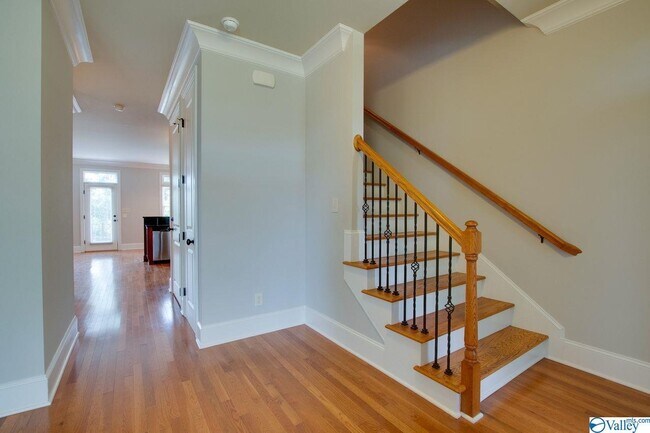 Building Photo - 6421 Lincoln Park Pl NW