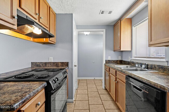 Foto del edificio - 2625 Beech St