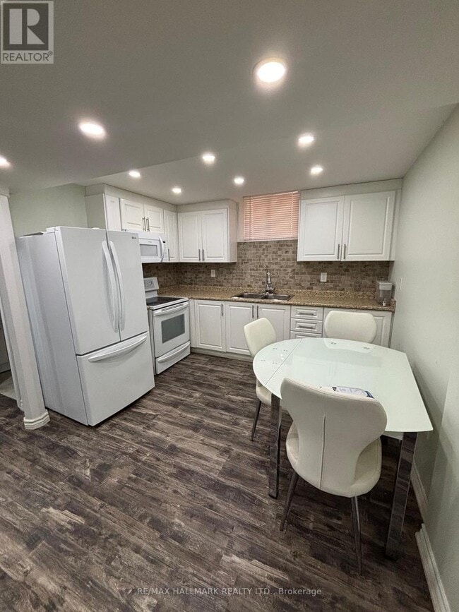 Building Photo - 5451 Richmeadow Mews