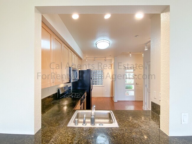 Building Photo - 1568 Brunswig Ln