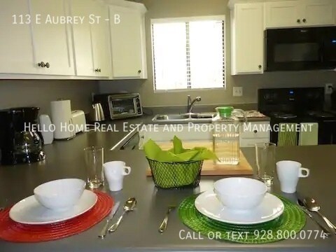 Building Photo - 113 E Aubrey St