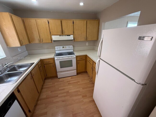 Foto del edificio - 6175 W 20th Ave
