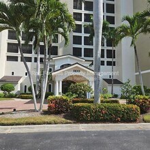 Building Photo - 11600 Court of Palms