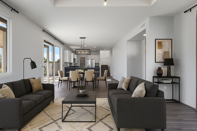 Bright 4-Bedroom Pet-Friendly Golf-Course ... - Bright 4-Bedroom Pet-Friendly Golf-Course ... House