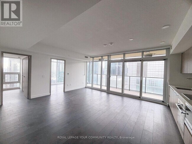 Photo du bâtiment - 1 Concord Cityplace Wy