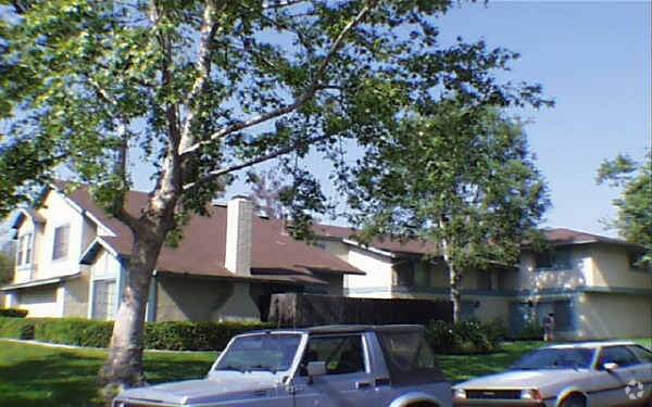 Foto del edificio - 1039 Bennington St
