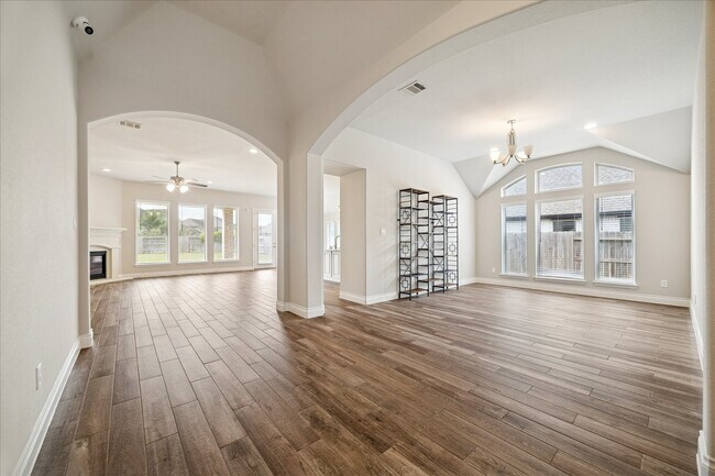 Foto del edificio - 1816 Opal Field Ln