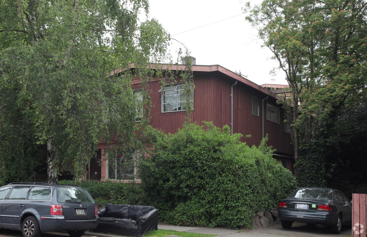 Building Photo - 318 Bellevue Ave E