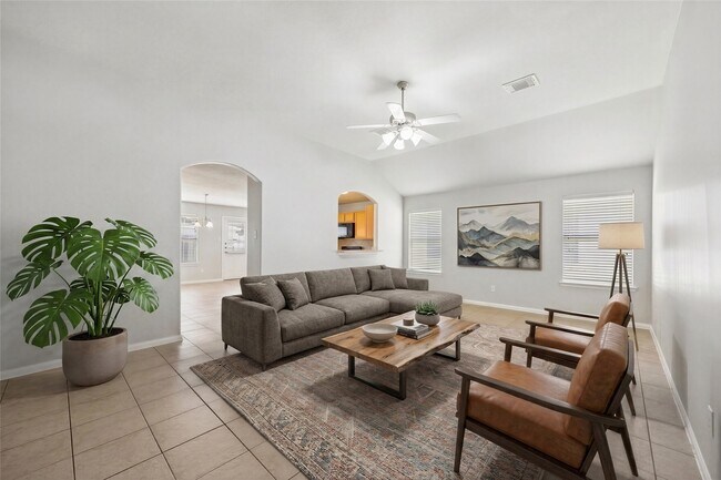 Building Photo - 19538 Aventine Plantation Dr