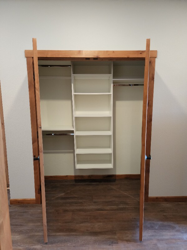 Building Photo - 950 Anderson Way