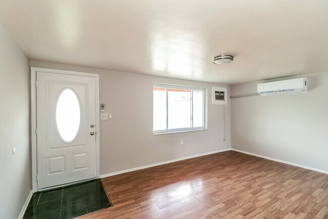 Foto del edificio - 5041 Fitchburg Dr