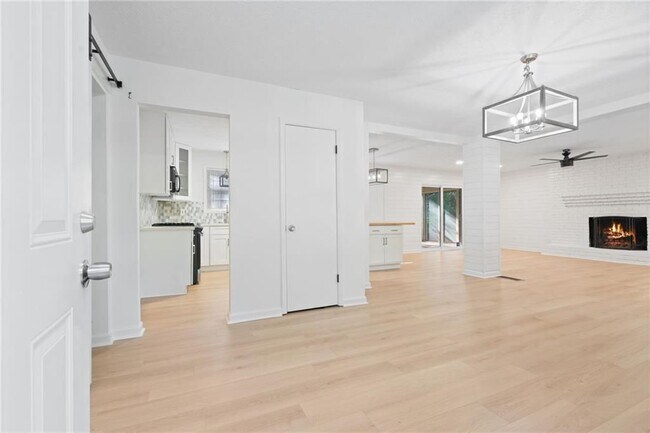 Foto del edificio - 920 Kings Ct