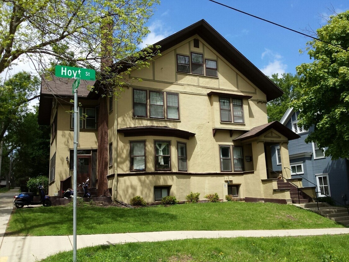 Primary Photo - 1726 Hoyt St