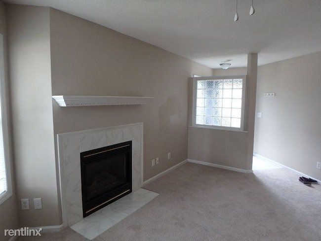 Building Photo - 2 br, 2 bath  - 3308 Mulberry Ln