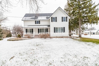 Building Photo - N502 Military Rd