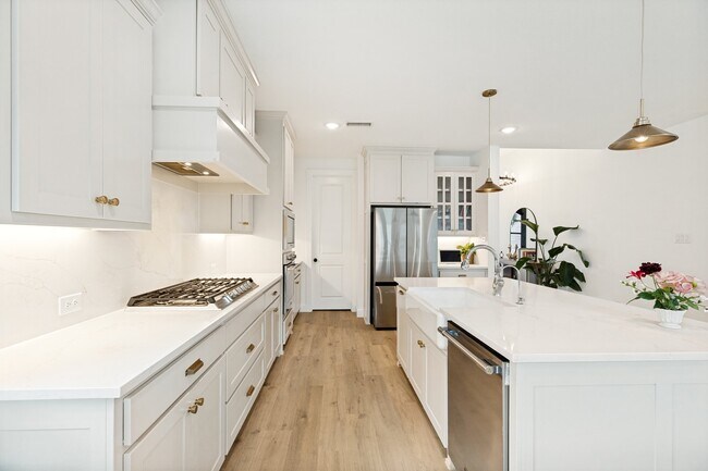 Foto del edificio - 3112 Blake Dr