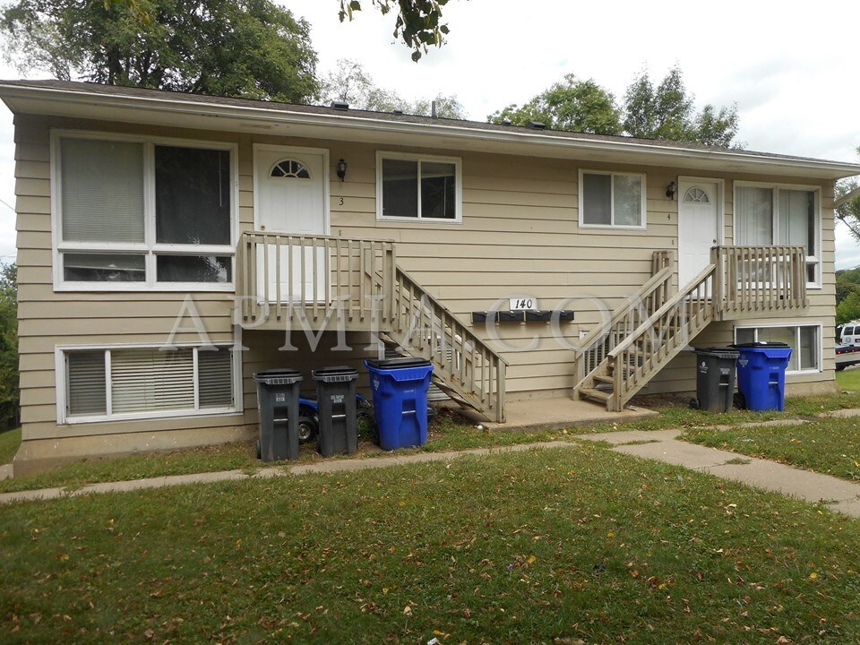 Foto principal - 140 21st Ave SW