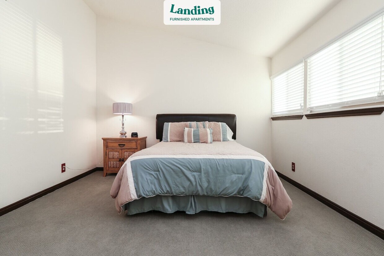 Foto principal - 7041 Kingston Cove Ln