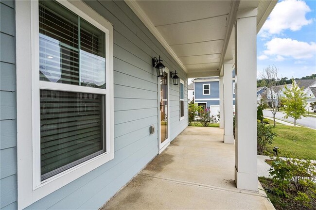 Building Photo - 2047 Drew Dr