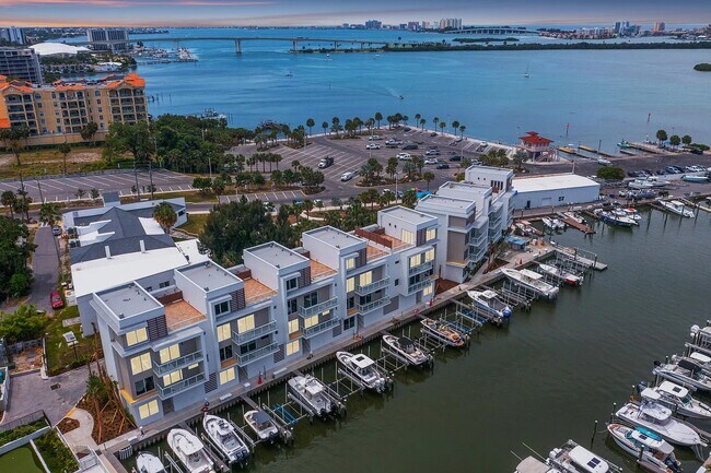 Foto del edificio - 866 N Osceola Ave