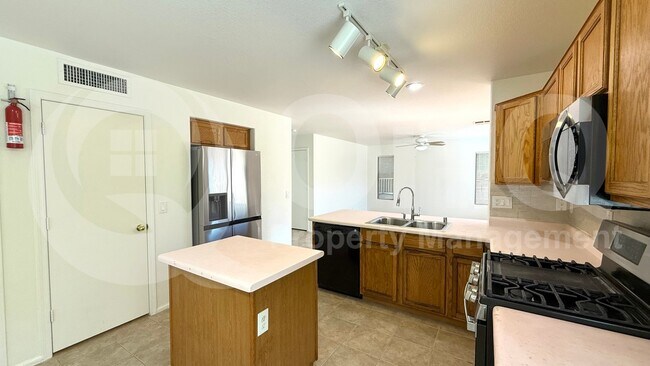 Photo - 12609 W Colter St House