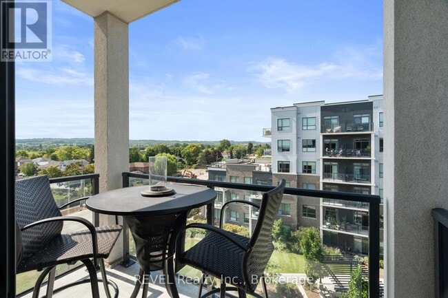 Building Photo - 5055 Greenlane