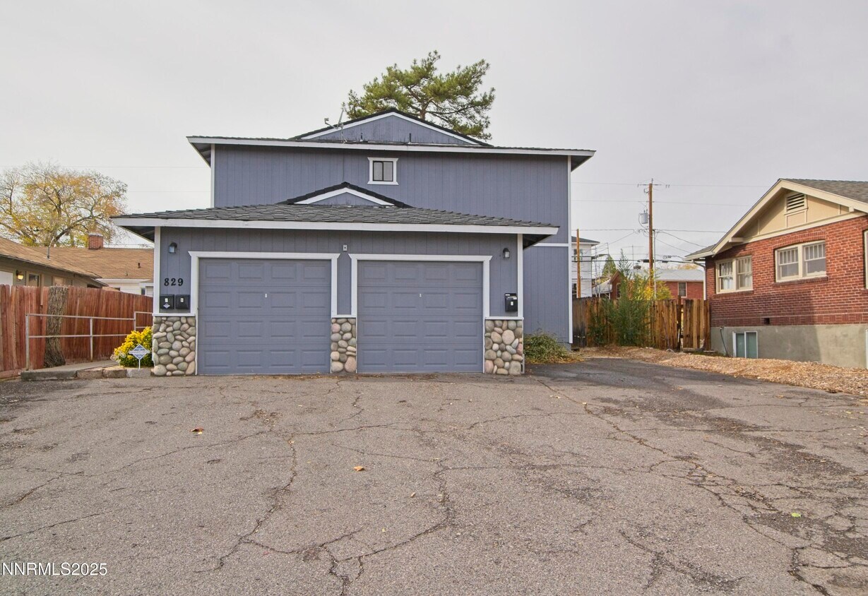 Building Photo - 829 Plumas St