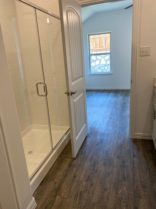 Foto del edificio - 10128 Spice Ln
