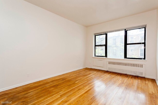 Foto del edificio - 424 W 56th St