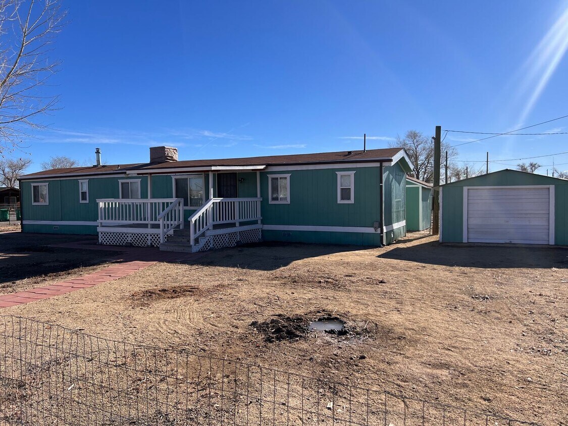 Foto principal - Two bedroom manufactured home in Silver Springs, NV