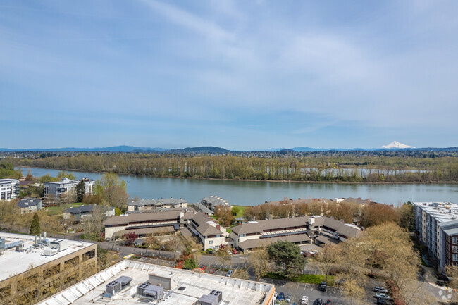 Landing Condominiums Portland