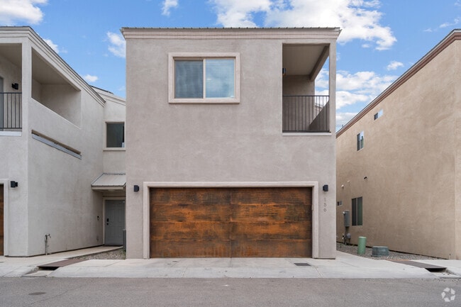 Building Photo - 156 E Stone Ct