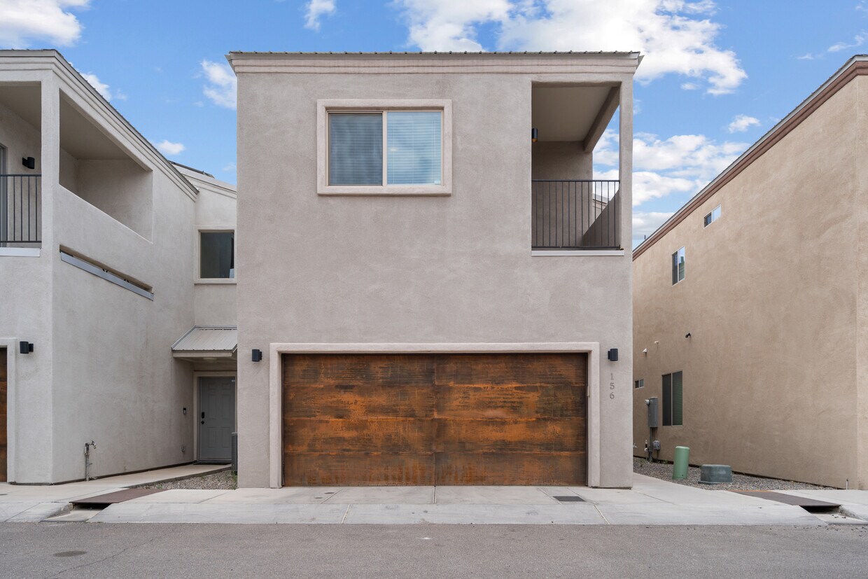 Foto principal - 156 E Stone Ct