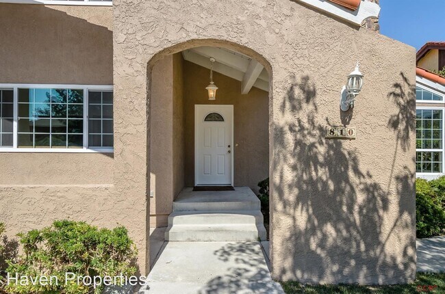 Building Photo - 4 br, 3 bath House - 810 Del Rio Ave